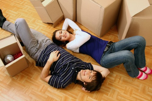 Commercial packing and unpacking support for businesses in Crystal Palace